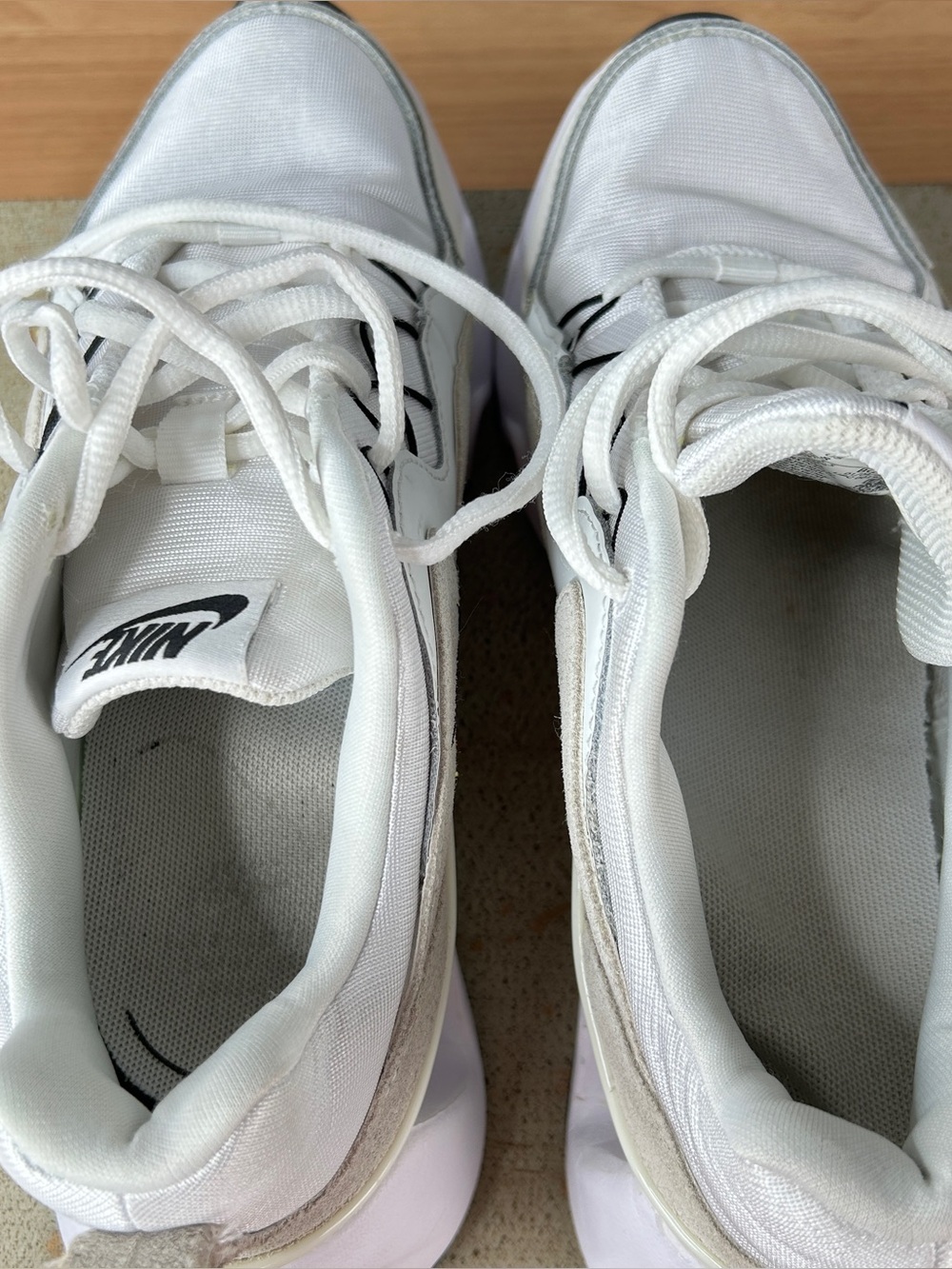 Nike White Sneakers Size 8 Tennis Shoes RYZ 365 Summit - Picture 7 of 16